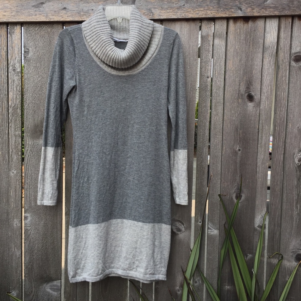 ATHLETA - Sweater Dress